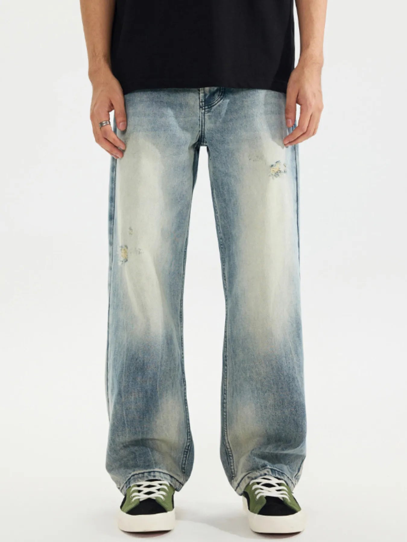 Men's Distressed Vintage Wash Loose Fit Jeans - Tailored Accord