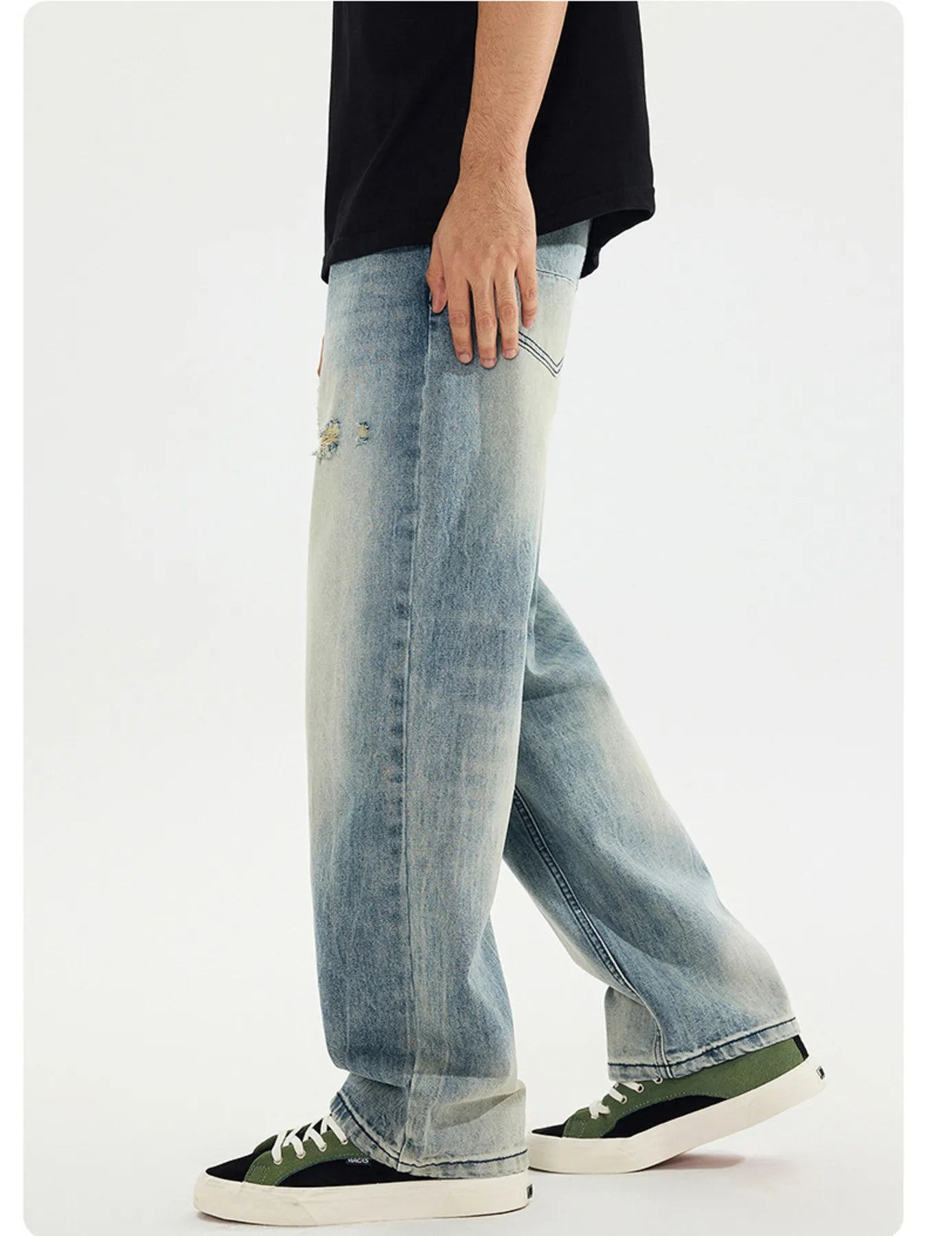 Men's Distressed Vintage Wash Loose Fit Jeans - Tailored Accord